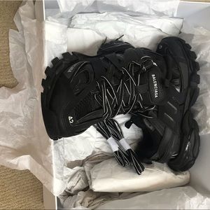 Balenciaga track runner